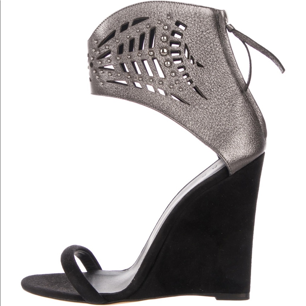 ❤️SOLD❤️NWT Iro Saraldi metallic wedges
